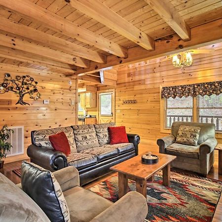 Cabin With Hot Tub About 2 Mi To Island In Pigeon Forge! ภายนอก รูปภาพ