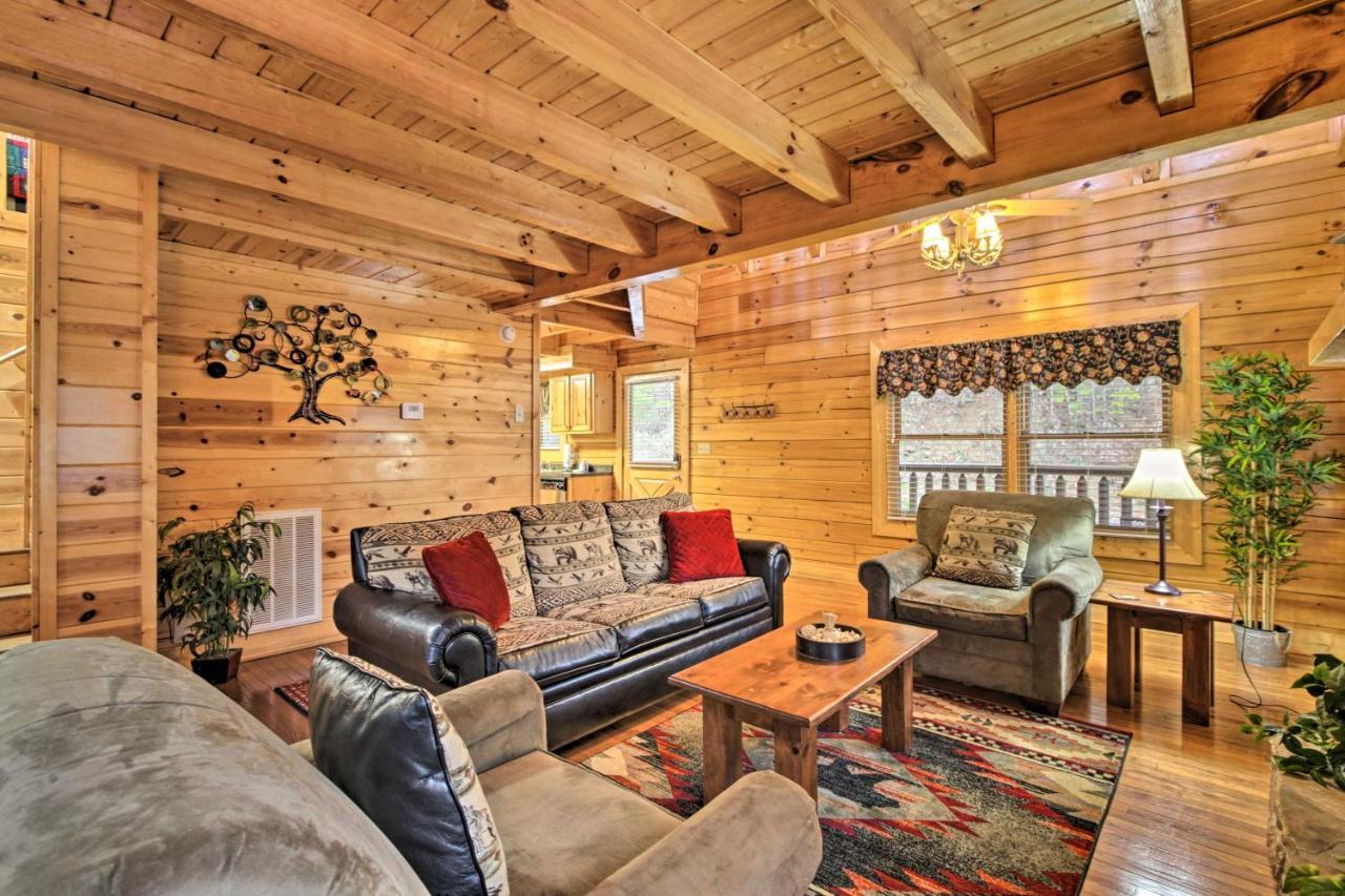 Cabin With Hot Tub About 2 Mi To Island In Pigeon Forge! ภายนอก รูปภาพ