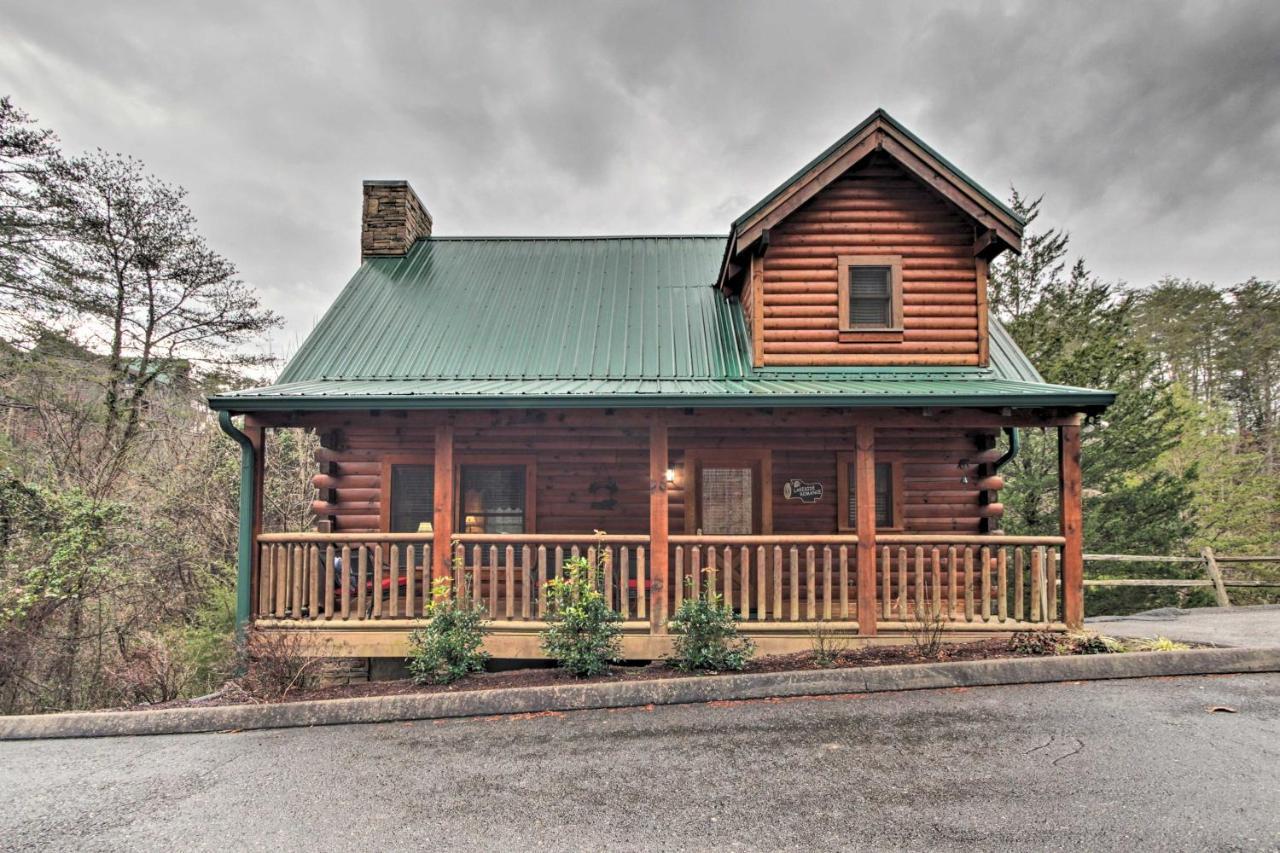 Cabin With Hot Tub About 2 Mi To Island In Pigeon Forge! ภายนอก รูปภาพ